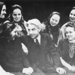 a.m.levinapervyj-direktorl.l.hristiansen-in.a.malginova-s-pervymi-uchastnikami-hora