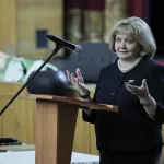 Торжественное награждение сотрудников Уральского центра народного искусства 02.09.2025